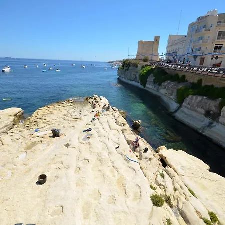 Apartman Getawaysmalta - Seashells Apartment 11 With Terrace And Sea Views In Bugibba *
