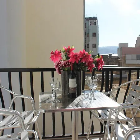 Apartamento Getawaysmalta - Seashells Apartment 11 With Terrace And Sea Views In Bugibba *